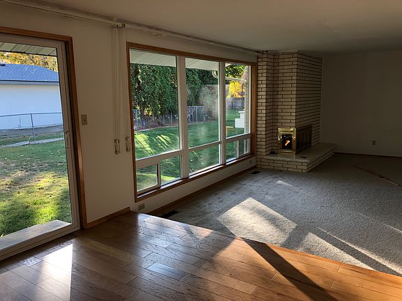 2nd image of 2232 Camas Ave