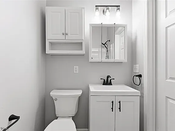 1537 Lakewood Ave — Photo 17
