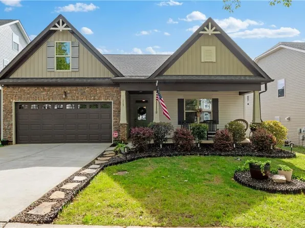 113 Lakeside Xing, Bermuda Run, NC 27006