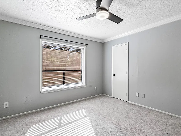 514 Hickory St — Photo 18