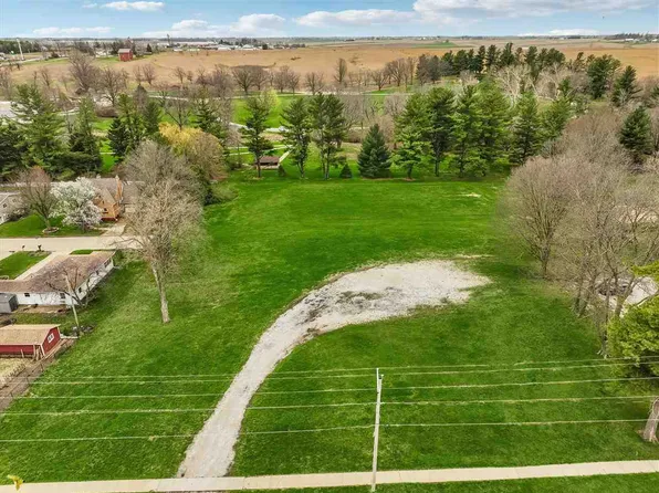 312 W Main St, West Branch, IA 52358