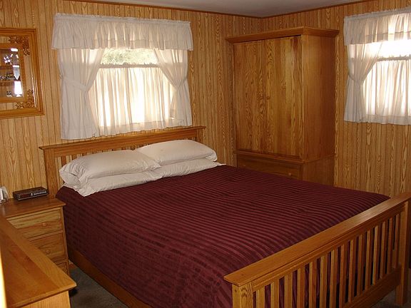 bedroom 10 by 12