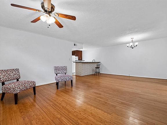 3rd image of 3271 Sul Ross St APT 20
