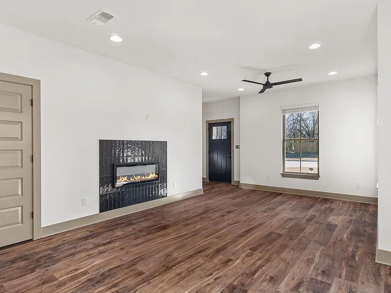 3108 Bethany Ln — Photo 4