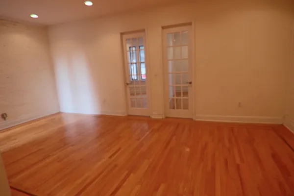 Rented by PMG Real Estate  | media 17