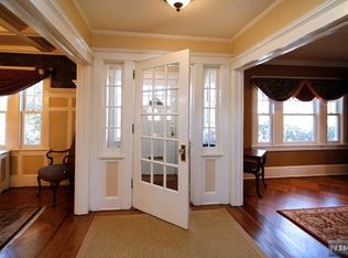 18 Central Ave, Glen Rock, NJ 07452