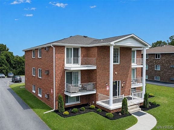 2nd image of 6293 Robinson Rd