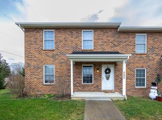 422 Miller St SE, Christiansburg, VA 24073