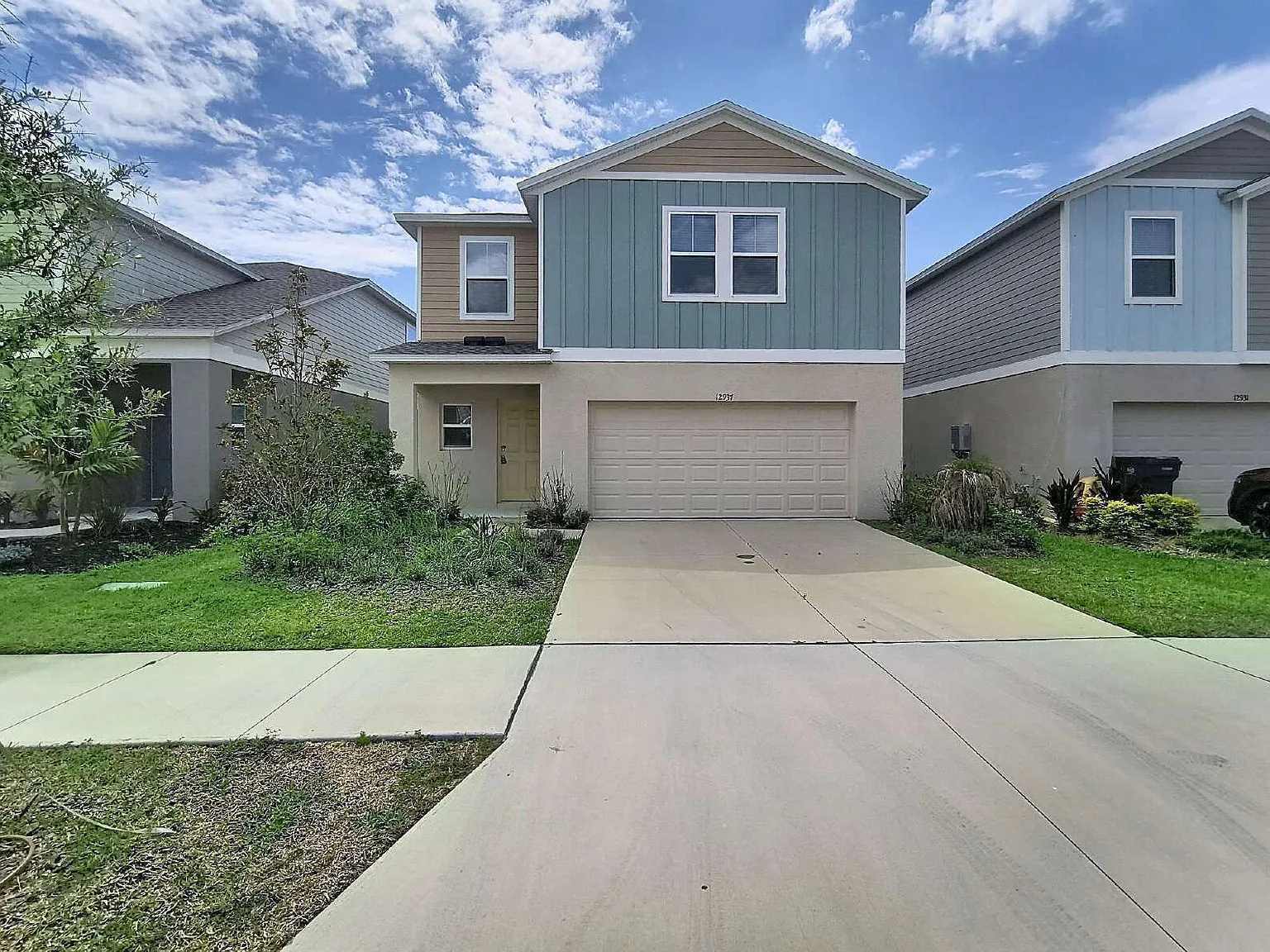 4 bed, 2.5 bath, 2057 sqft, $2,745 — Photo 2