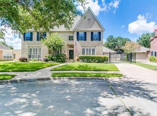 2655 Waverly Dr, League City, TX 77573