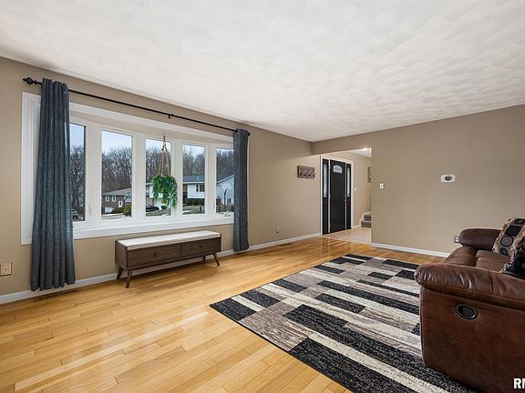 5th image of 6600 N Toronado Ct