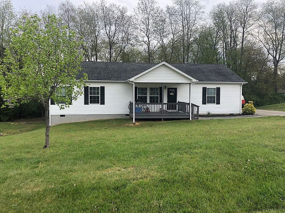 1st image of 220 Deerfield Ln