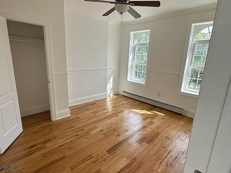 1727 E 93rd St #2 — Photo 15
