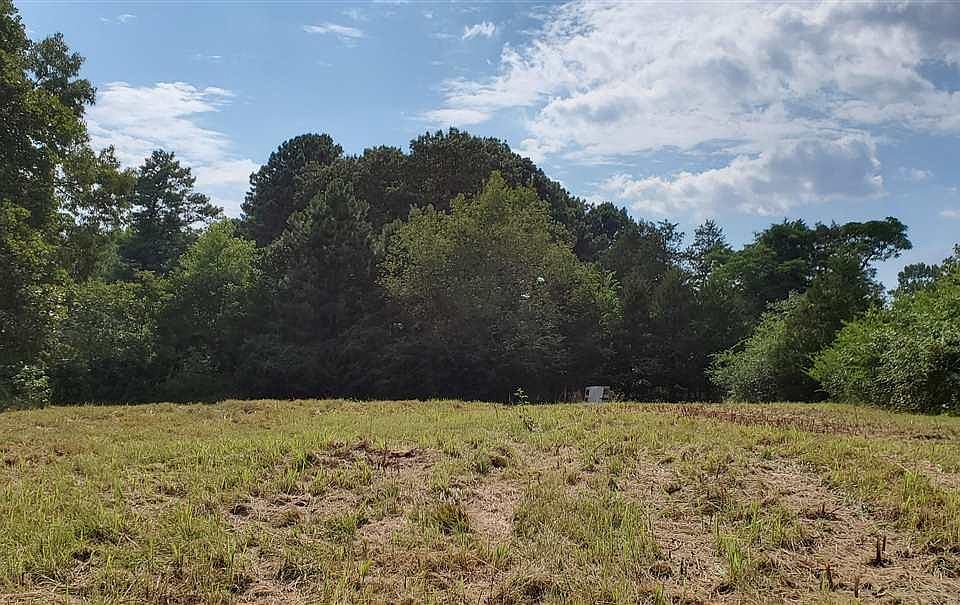 1st image of 16 White Cloud Dr