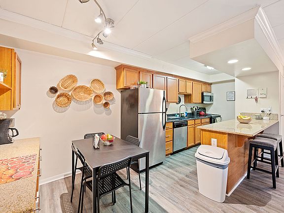 5th image of 3305-3307 Jefferson Ave #3305-3