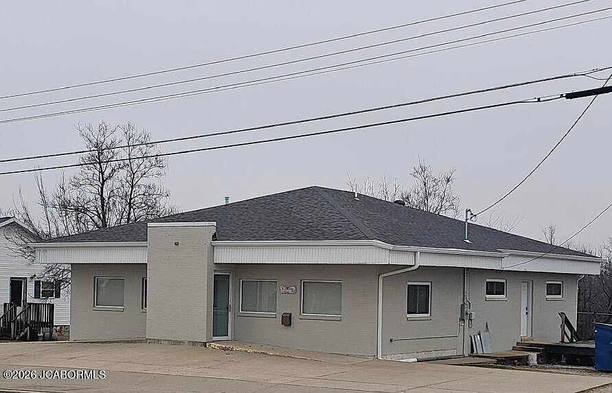 1st image of 1131 E Main St
