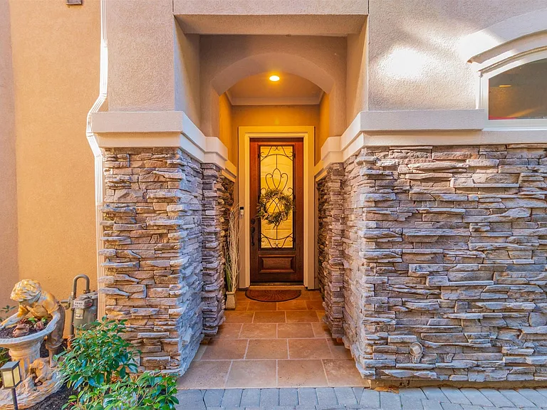114 La Vie Dr — Photo 10