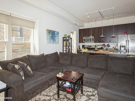 3rd image of 807 W Lill Ave #811-201