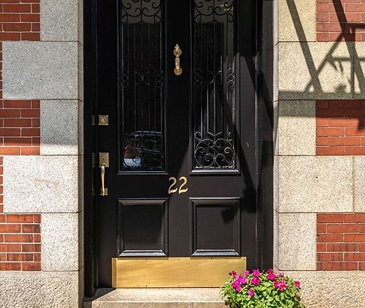 2nd image of 22 Monument Sq #1