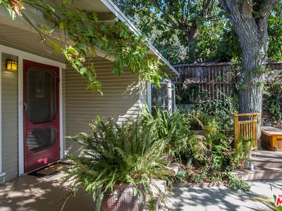 725 S Avenue 59, Los Angeles, CA, 90042