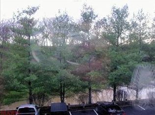 1108 Highland Oaks Ct UNIT C, Ballwin, MO 63021