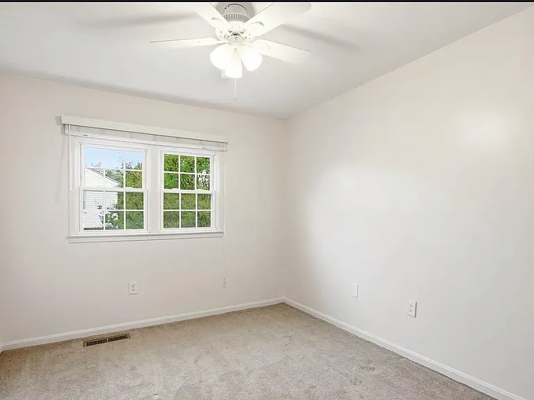 9507 Saluda Ct — Photo 20
