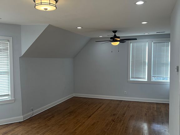 4th image of 2335 N Keeler Ave Unit 2