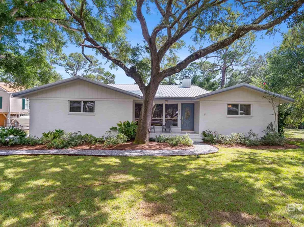 213 W 12th Ave, Gulf Shores, AL 36542