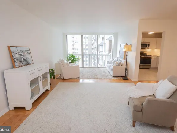3001 Veazey Ter NW APT 1128, Washington, DC 20008