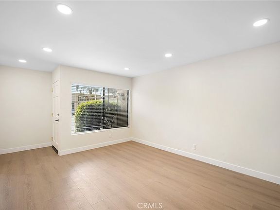 5th image of 8601 Sunland Blvd Unit 5