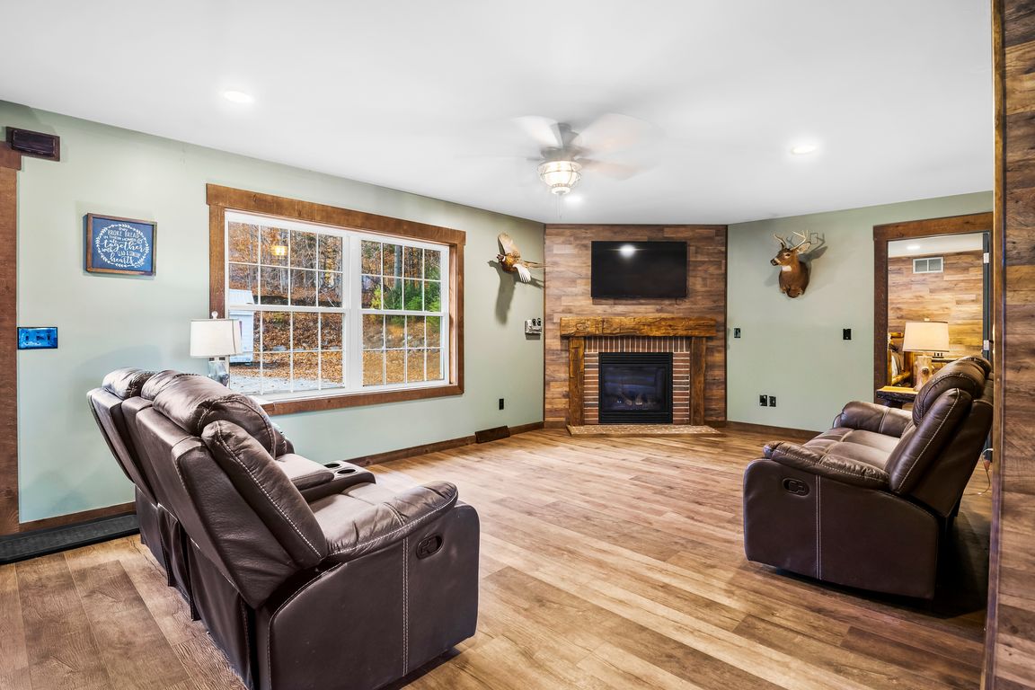 next background image