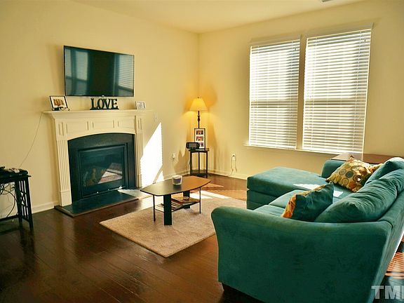 2nd image of 4611 Coral Dr
