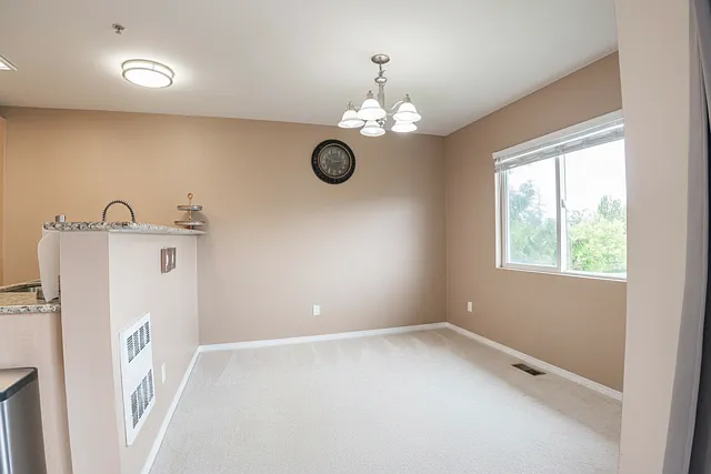 2 bed, 891 sqft, $2,100 — Photo 4