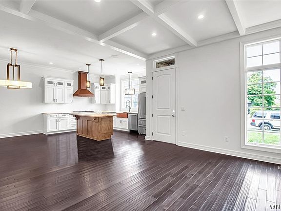 2nd image of 2040 Delaware Ave #3