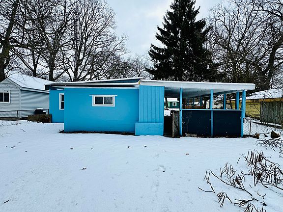 5th image of 3359 Mona St