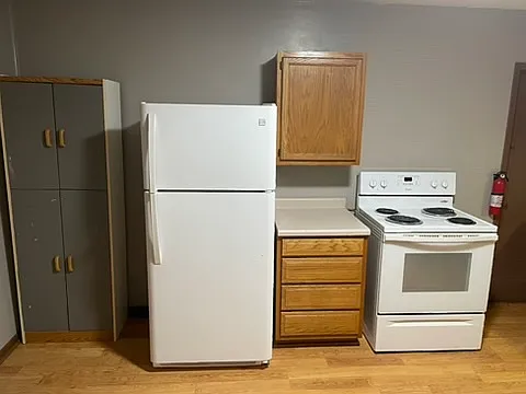 422 Walnut St #4 — Photo 6