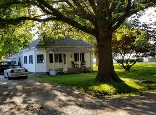 119 N East St, Moweaqua, IL 62550