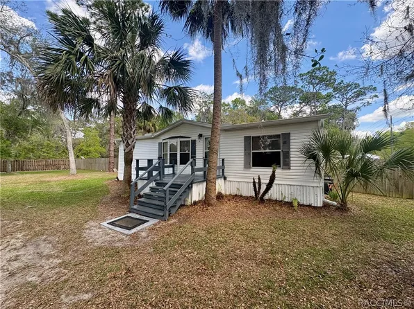 9909 N Northcut Ave, Crystal River, FL 34428