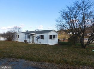 67 Reeds Dr, Shanks, WV 26704