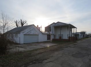 1115 W 16th St, Muncie, IN 47302