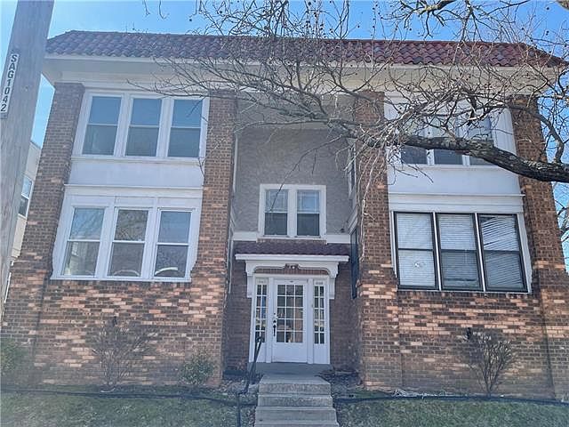 1st image of 1817-1819 W 41st St
