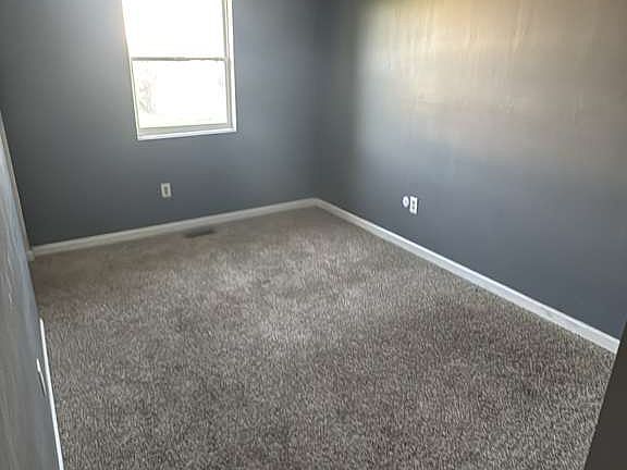 5th image of 4599 N Dixie Dr #4599