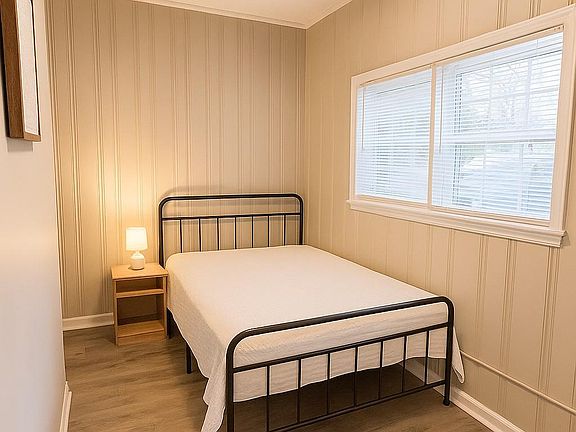 4th image of 2418 Green Forrest Dr