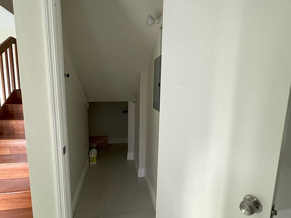 4th image of 716 NW 98th Way #1