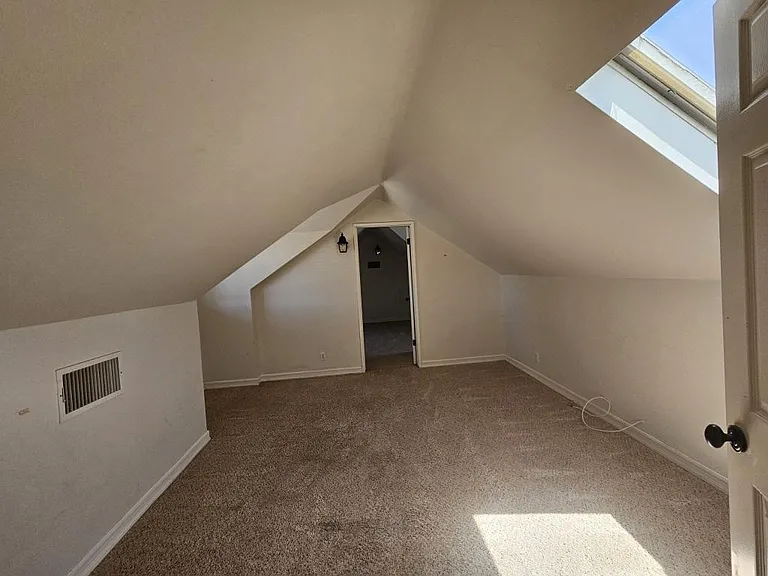 22530 Rolling Meadows Dr — Photo 57