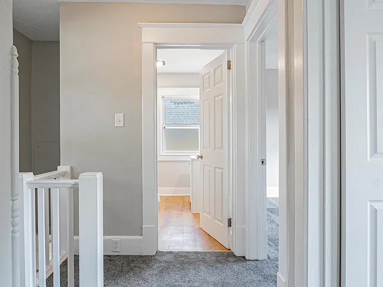 486 Sumatra Ave — Photo 17