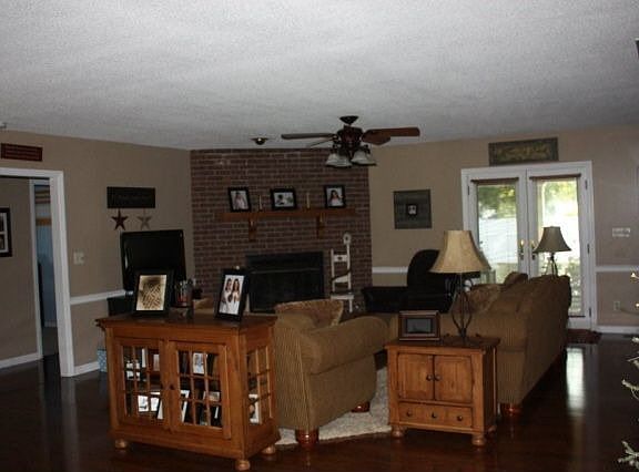 3rd image of 1509 N Fairway Dr