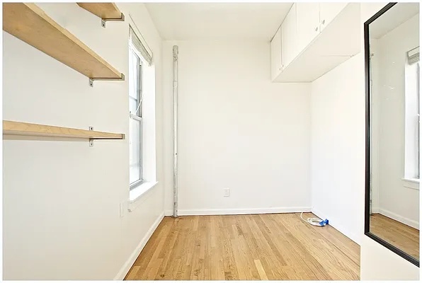 Rented by Julianna Realty Corp | media 11