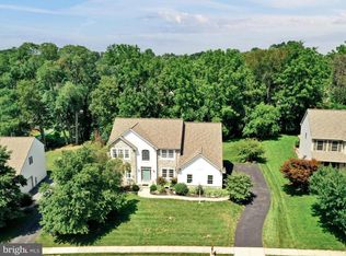 121 Glebe Ln, Lancaster, PA