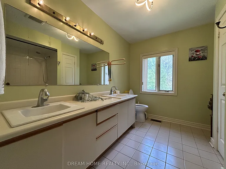 51 Dunn Dr — Photo 9